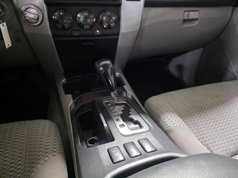 Used 2006 Toyota 4Runner SR5 AWD/4WD image 19