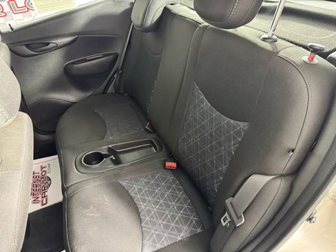 Used 2021 Chevrolet Spark LT image 31