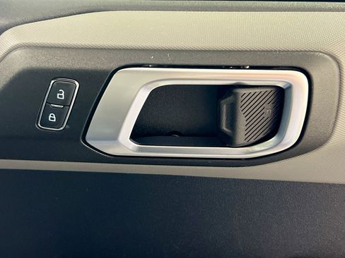 Used 2022 Ford Bronco Black Diamond w/ Sasquatch Package image 32