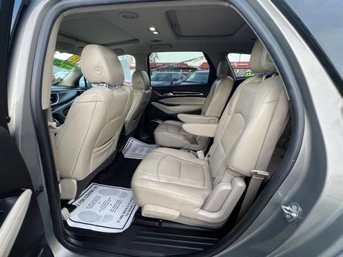 Used 2018 Buick Enclave Essence AWD/4WD image 15