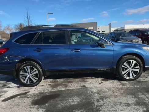 Used 2019 Subaru Outback 2.5i Limited image 9