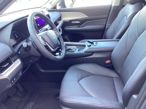 New 2026 Toyota Grand Highlander AWD image 22