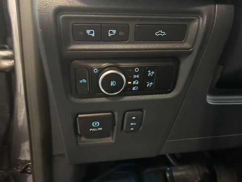 Used 2024 Ford F150 Lariat w/ Bed Utility Package AWD/4WD image 19
