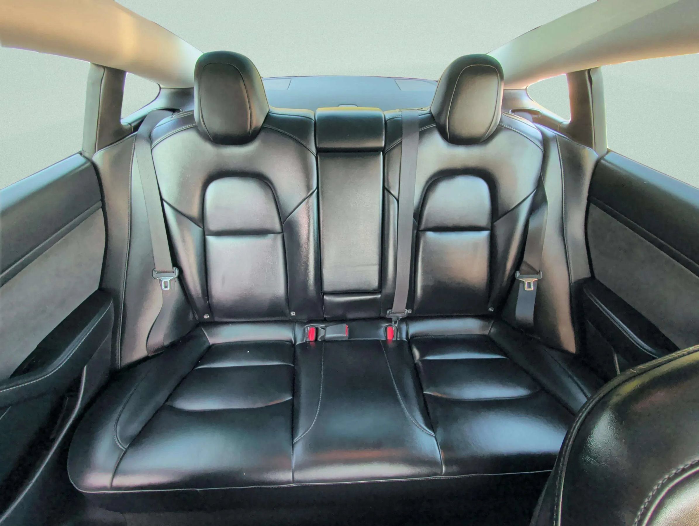 Used 2021 Tesla Model 3 Long Range AWD/4WD image 28