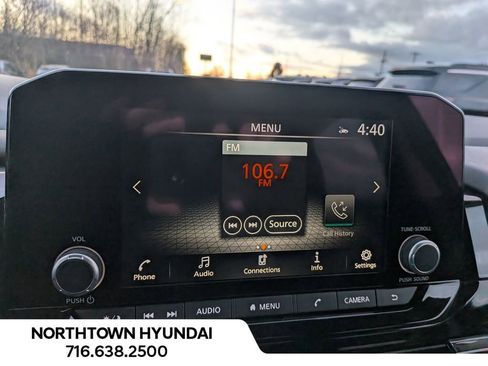 Used 2025 Nissan Pathfinder SV image 23