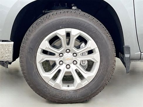 Used 2024 Chevrolet Silverado 1500 LTZ w/ LTZ Convenience Package II image 30