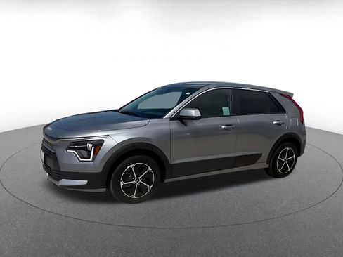 Used 2026 Kia Niro LX FWD image 8