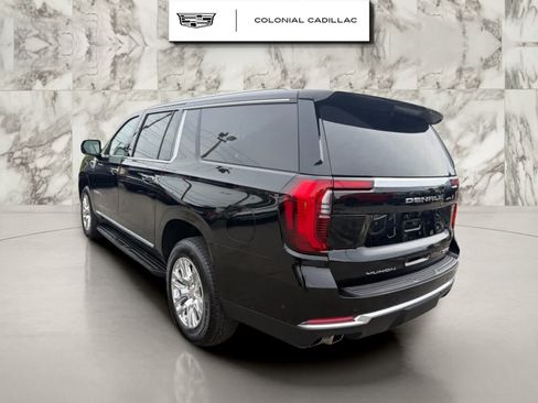 Used 2025 GMC Yukon XL Denali AWD/4WD image 3