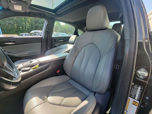 Used 2019 Toyota Avalon XLE w/ Moonroof Package FWD image 19