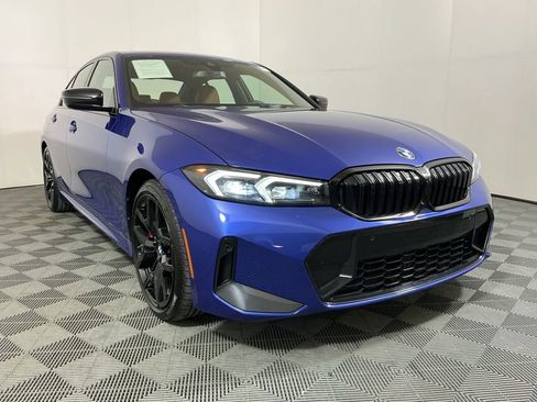 Certified 2025 BMW 330i Sedan w/ M Sport Package RWD image 4