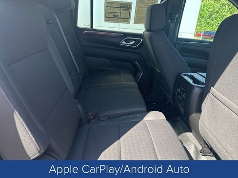 Used 2023 Chevrolet Suburban LS RWD image 25