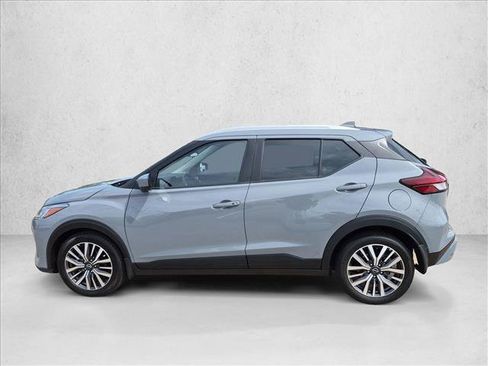 Used 2024 Nissan Kicks SV FWD image 8