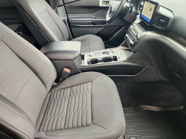 Used 2020 Ford Explorer XLT w/ Comfort Package AWD/4WD image 15