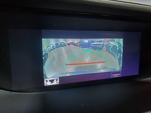 Used 2020 Lexus LS 500 w/ Accessory Package (Z2) RWD image 30