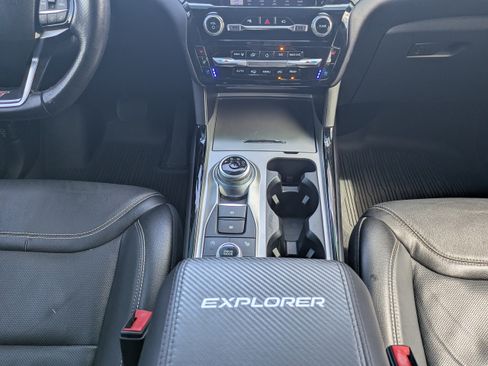 Used 2022 Ford Explorer ST w/ Equipment Group 401A AWD/4WD image 20