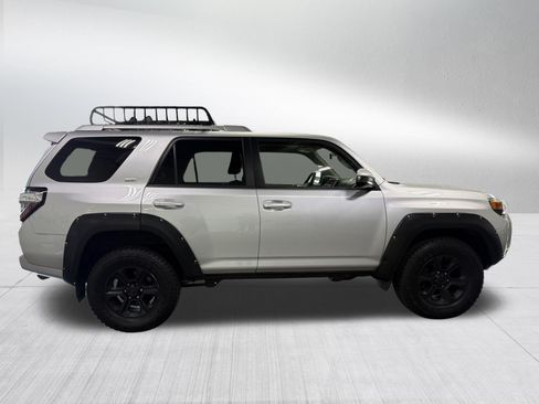 Used 2015 Toyota 4Runner SR5 AWD/4WD image 8