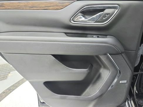 Used 2024 Chevrolet Tahoe Premier AWD/4WD image 41