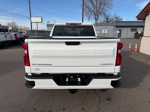 Used 2021 Chevrolet Silverado 1500 Custom image 8