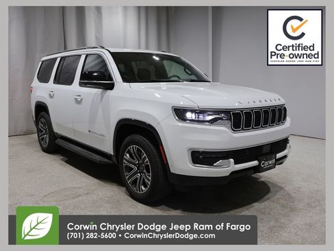 Certified 2025 Jeep Wagoneer 4WD w/ Convenience Group I image 1