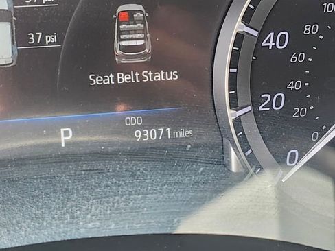 Used 2022 Toyota Highlander XLE AWD/4WD image 41