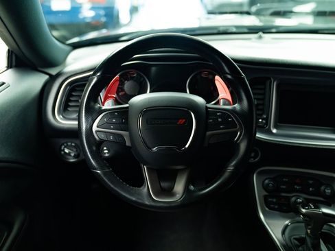 Used 2019 Dodge Challenger R/T w/ Driver Convenience Group image 11