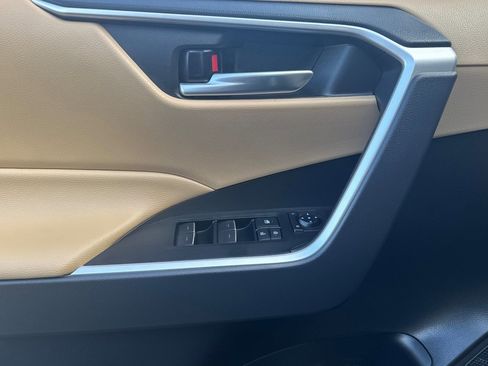 New 2025 Toyota RAV4 XLE image 12