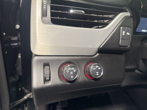 Used 2016 GMC Yukon SLE image 11