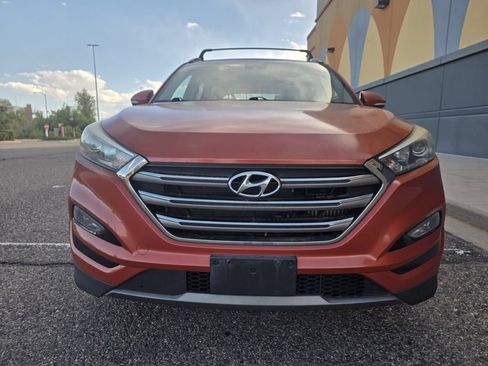 Used 2016 Hyundai Tucson Limited w/ Option Group 03 AWD/4WD image 4