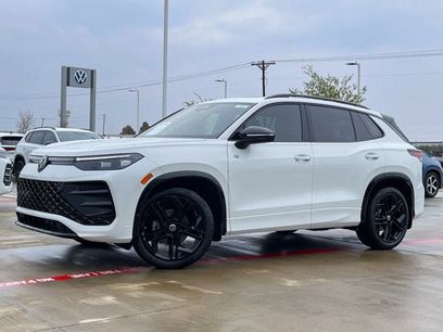 New 2026 Volkswagen Tiguan SE R-Line