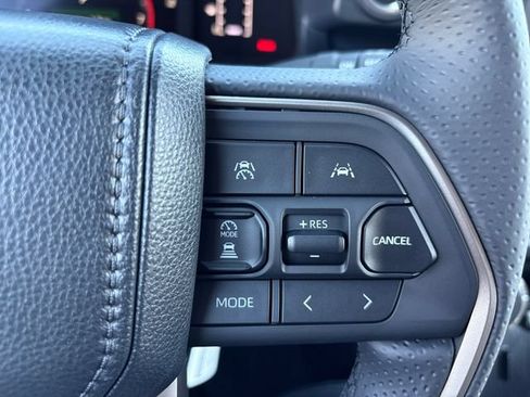 New 2026 Toyota 4Runner SR5 AWD/4WD image 26