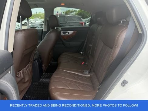Used 2015 INFINITI QX70 AWD w/ Premium Package image 12