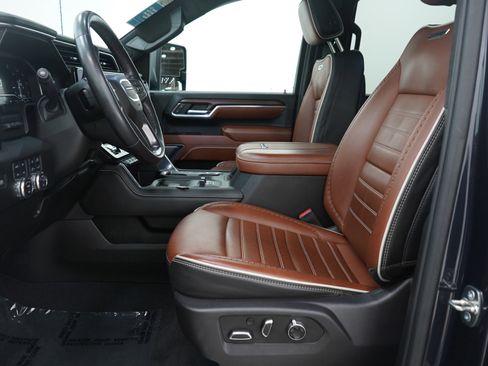 Used 2024 GMC Sierra 2500 Denali Ultimate w/ Max Trailering Package image 23