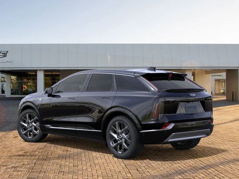 New 2026 Cadillac Optiq Luxury 2 image 3