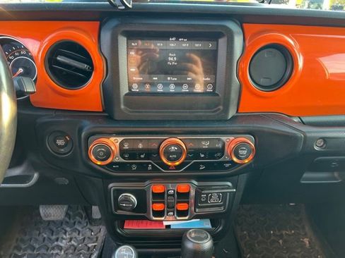 Used 2021 Jeep Wrangler Unlimited Sport AWD/4WD image 17
