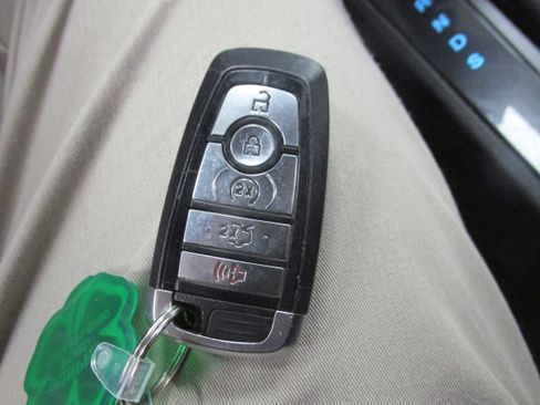 Certified 2018 Ford Explorer XLT w/ Equipment Group 202A image 45