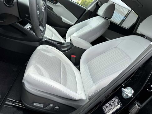 Used 2023 Hyundai Kona SEL image 10