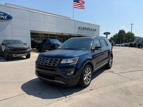 Used 2016 Ford Explorer Limited AWD/4WD image 2