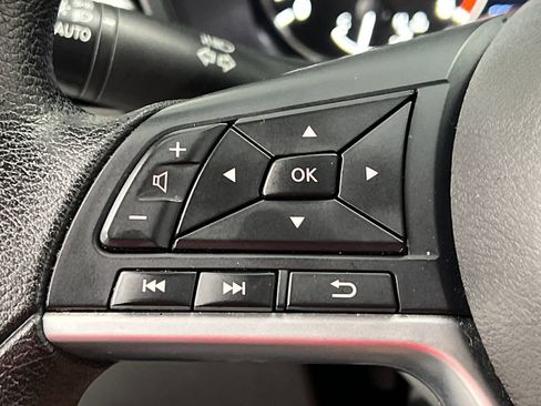 Used 2024 Nissan Altima 2.5 SV AWD/4WD image 43