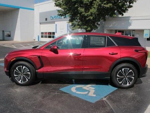New 2025 Chevrolet Blazer EV LT image 11