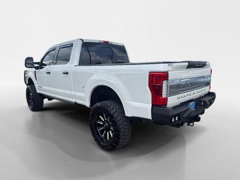 Used 2019 Ford F250 Platinum w/ Platinum Ultimate Package AWD/4WD image 4