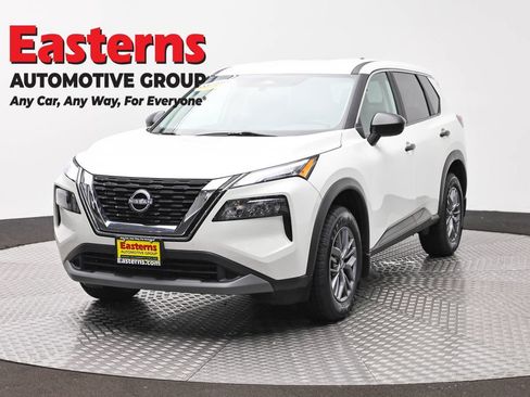 Used 2023 Nissan Rogue S AWD/4WD image 1