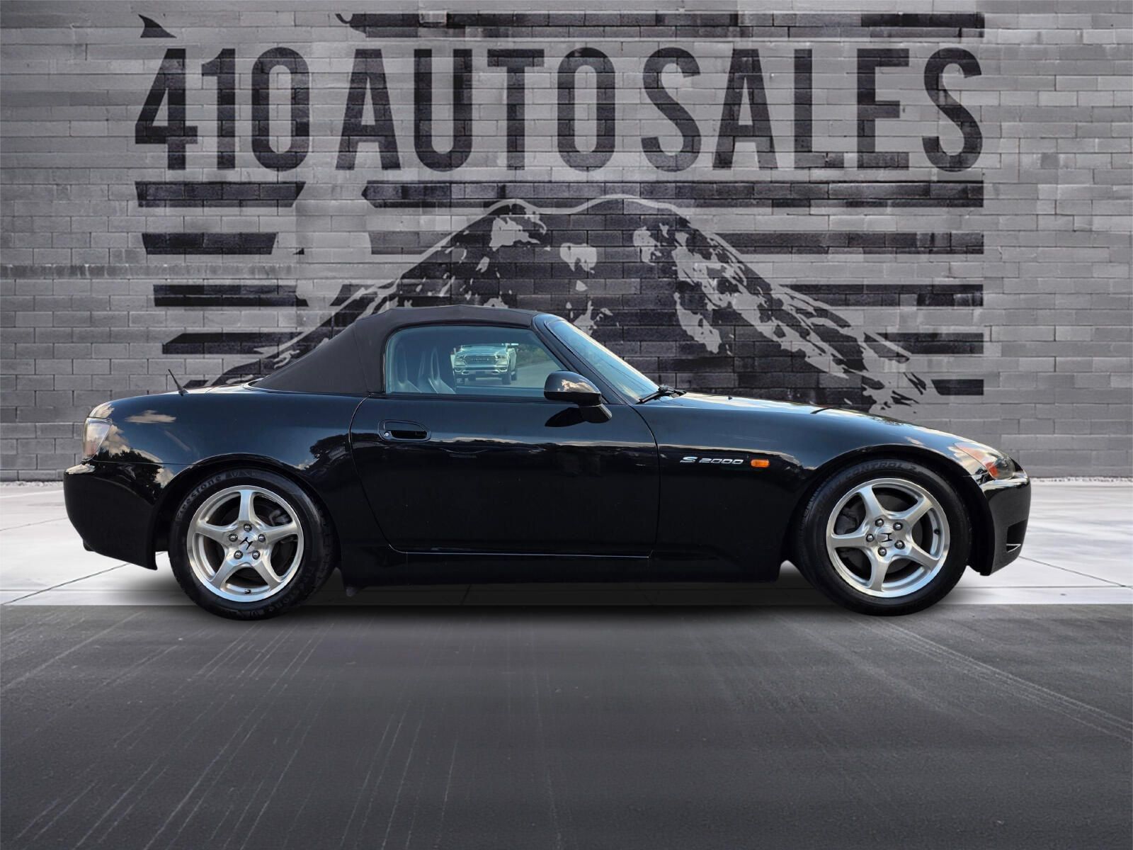 Used 2000 Honda S2000 image 2