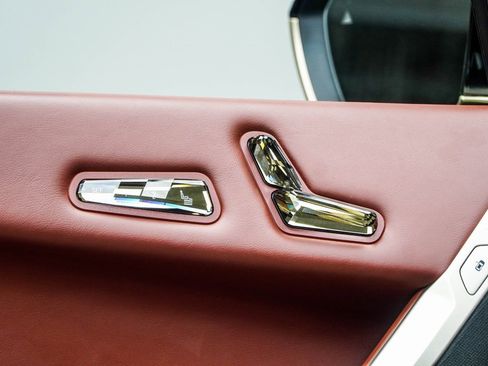 Used 2023 BMW iX M60 w/ Executive Package image 41