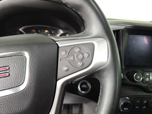 Used 2024 GMC Terrain SLT AWD/4WD image 23