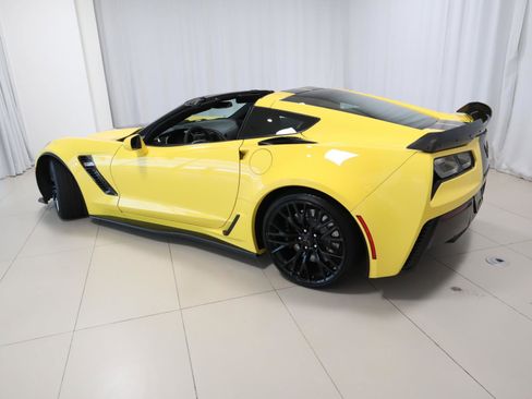 Used 2017 Chevrolet Corvette Z06 image 3