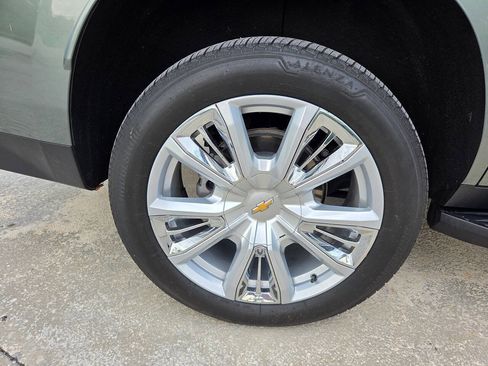 Used 2023 Chevrolet Tahoe High Country AWD/4WD image 17
