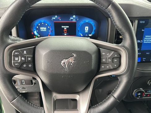 Used 2025 Ford Bronco Badlands AWD/4WD image 14