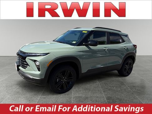 New 2026 Chevrolet TrailBlazer LT w/ Midnight Edition AWD/4WD image 1