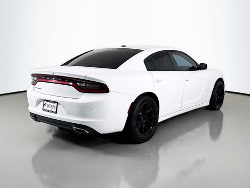 Used 2022 Dodge Charger SXT RWD image 5