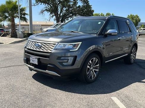 Used 2017 Ford Explorer Platinum AWD/4WD image 7